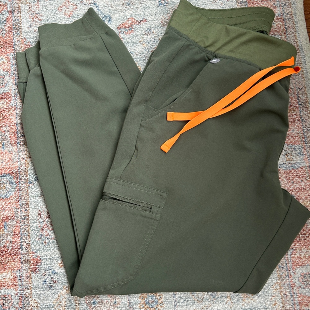 Figs Zamora Jogger Scrub Pants Medium Moss
